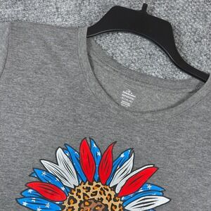 Way To Celebrate Patriotic Sunflower T-Shirt XL 16-18 Gray Leopard USA Stars NWT